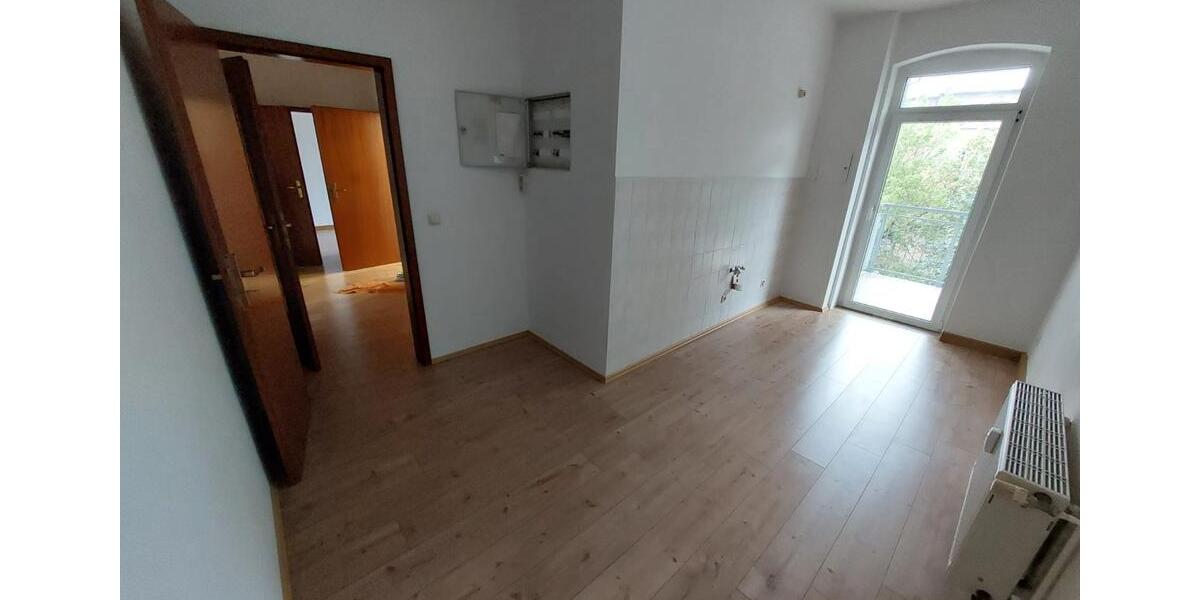 Etagenwohnung Gera Debschwitz - 3 Zimmer, 81 m&sup2;, 650&euro; | Angebot:26427796