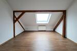 Schöne 3 Raum-Dachgeschoss Whg. mit Eckbadewanne - Dachgeschoßwohnung Gera Ostviertel | Angebot:26335591