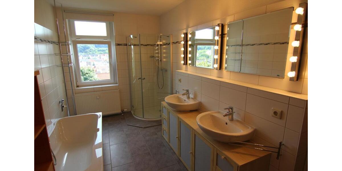 moderne 4-Raumwohnung mit Kamin 4 zimmer