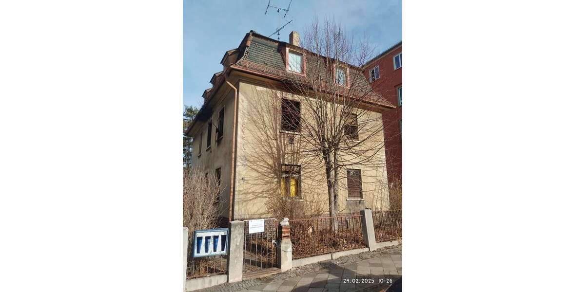 Einfamilienhaus Gera - 8 Zimmer, 250 m&sup2;, 21.000&euro; | Angebot:26075358