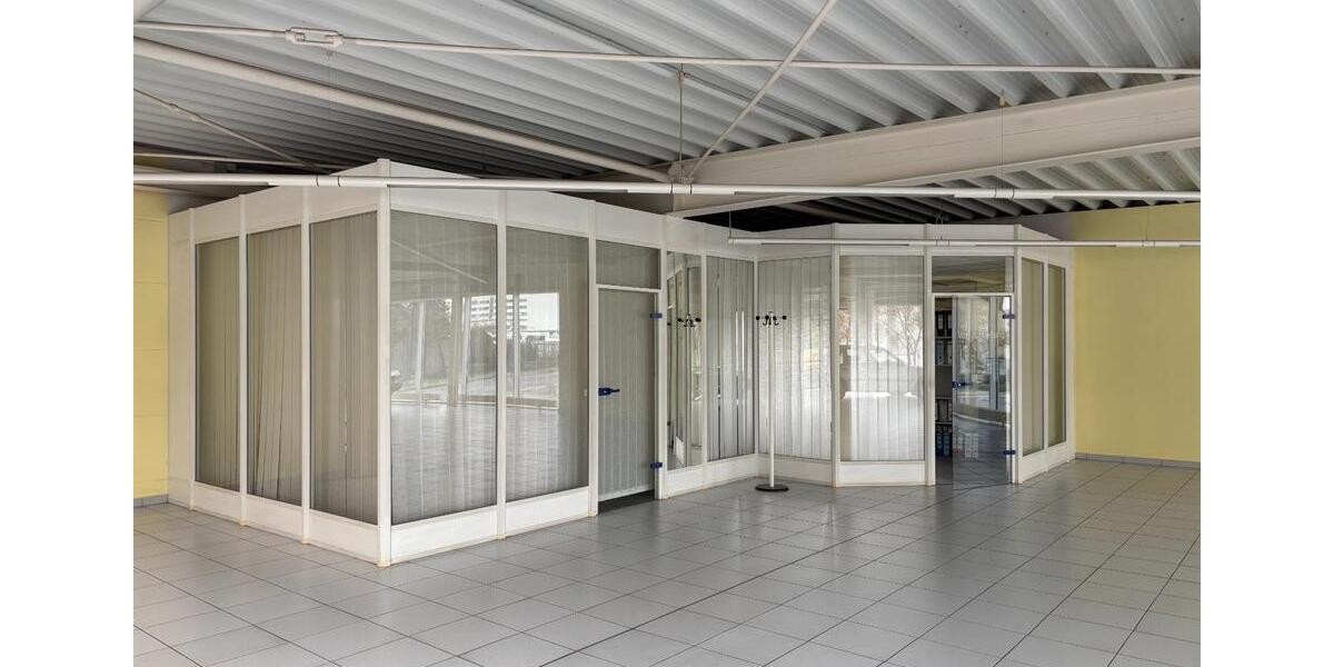 Showroom Bürofläche Ladenfläche mit Einzelbüros in Gera Co-Working Fläche zimmer