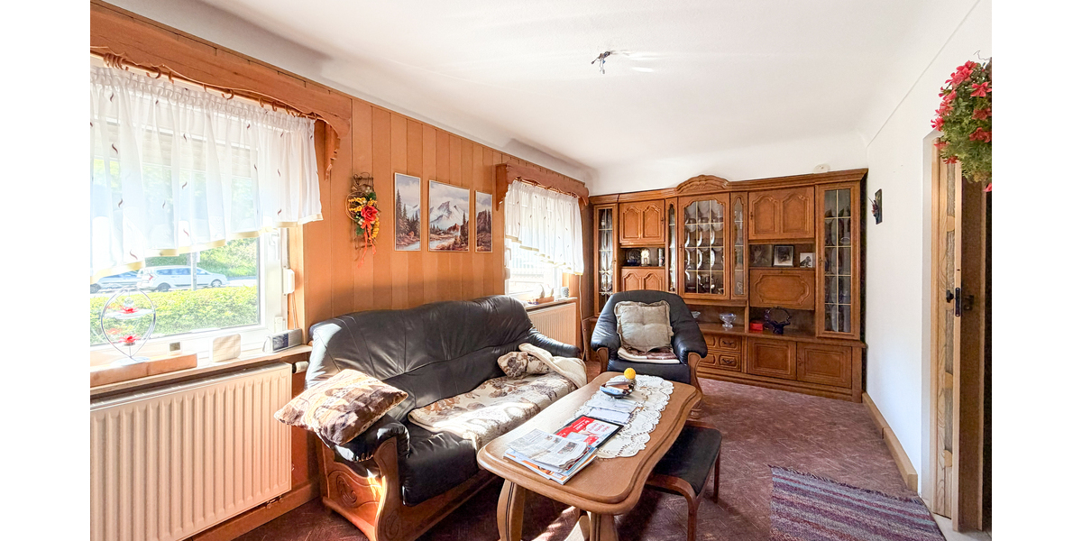 hr privates Refugium – Einfamilienhaus mit Poolhaus, Wintergarten und viel Platz! *Provisionsfrei - Einfamilienhaus Gera Lusan | Angebot:27212518