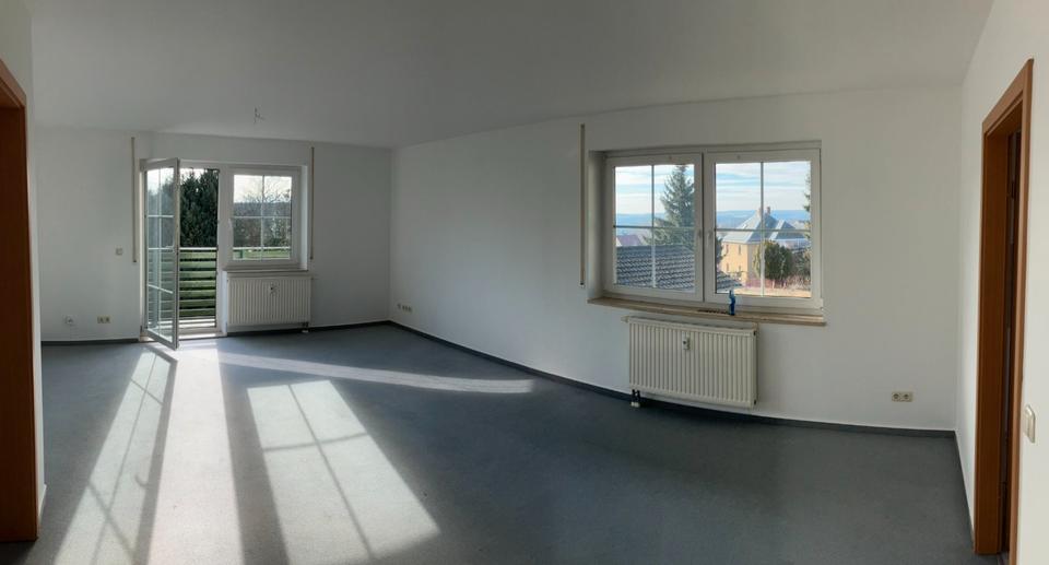 Etagenwohnung Greiz - 4 Zimmer, 90 m&sup2;, 156.000&euro; | Angebot:26123855