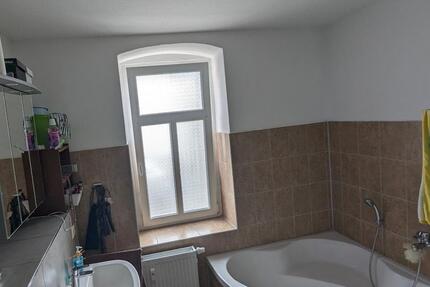 4 R.-Whg., Erdgeschoss, Einbauküche , Garten und Stellplatz 4 zimmer