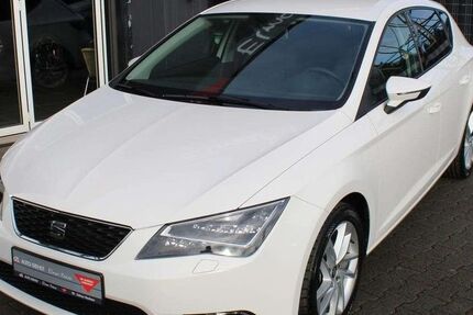 Seat Leon 68.881 km 11.990 &euro; Münchenbernsdorf 07589