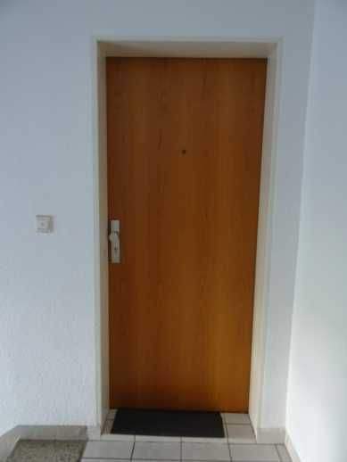 Saniert und möbliert - 3-Zimmer-Eigentumswohnung mit Balkon im Hochparterre in Hohenleuben zu verkaufen 3 zimmer