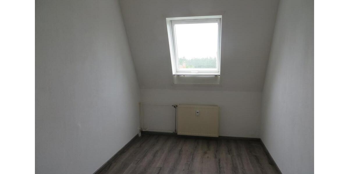 Etagenwohnung Bad Klosterlausnitz - 5 Zimmer, 115 m&sup2;, 205.000&euro; | Angebot:27017034