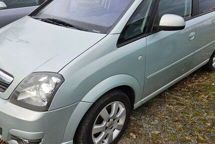 Opel Meriva 69.900 km 4.890 &euro; Grana 06712