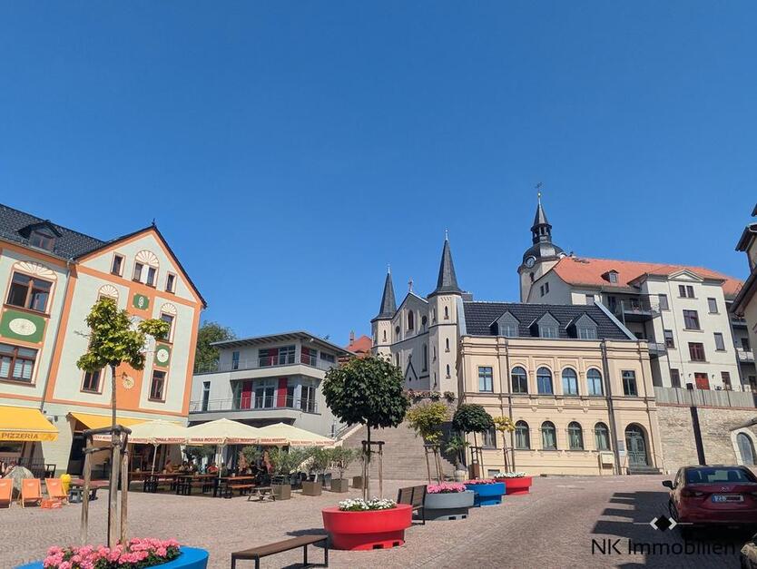++ attraktive, renovierte 3-Raum Wohnung in zentraler Lage, direkt am Markt in Meerane ++