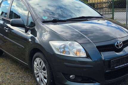 Toyota Auris 36.000 km 6.500 &euro; Crimmitschau 08451