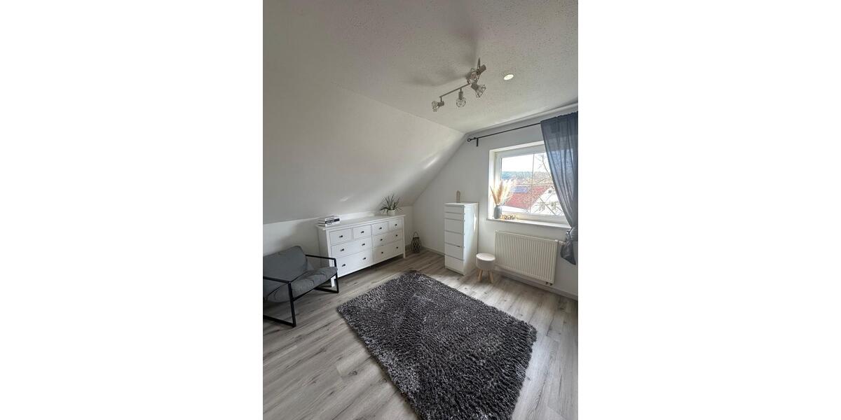 Einfamilienhaus Neustadt an der Orla - 5 Zimmer, 146 m&sup2;, 300.000&euro; | Angebot:26454341