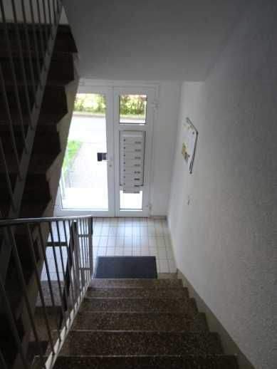 Saniert und möbliert - 3-Zimmer-Eigentumswohnung mit Balkon im Hochparterre in Hohenleuben zu verkaufen 3 zimmer