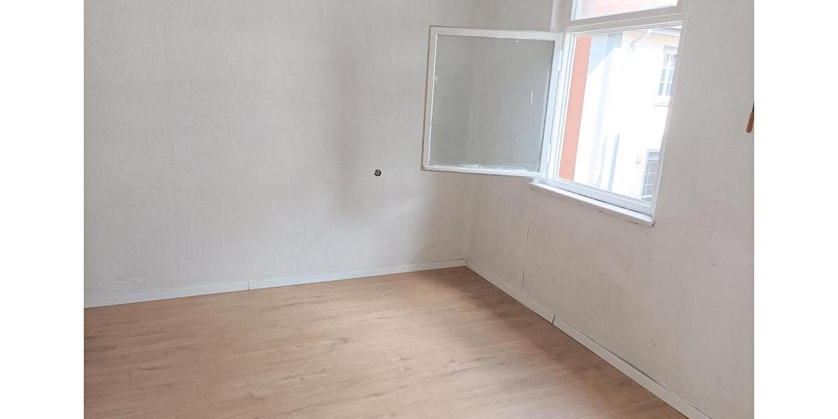 Mehrfamilienhaus, Wohnhaus Weida - 6 Zimmer, 150 m&sup2;, 53.000&euro; | Angebot:25903240