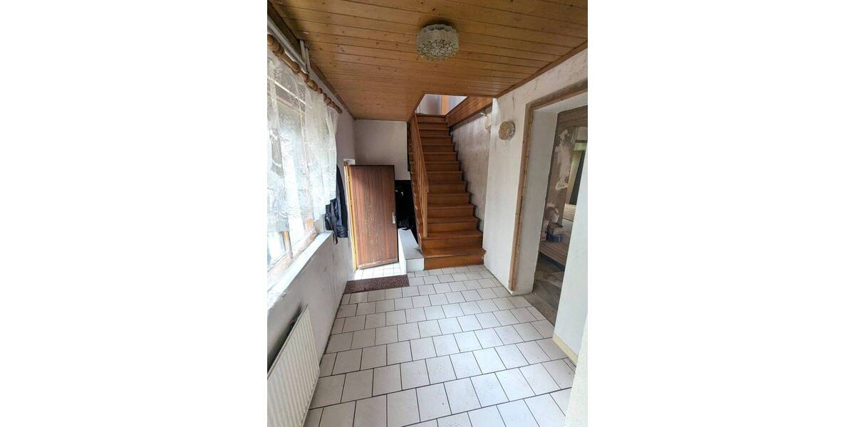 Mehrfamilienhaus, Wohnhaus Hermsdorf - 6 Zimmer, 155 m&sup2;, 79.000&euro; | Angebot:25703141