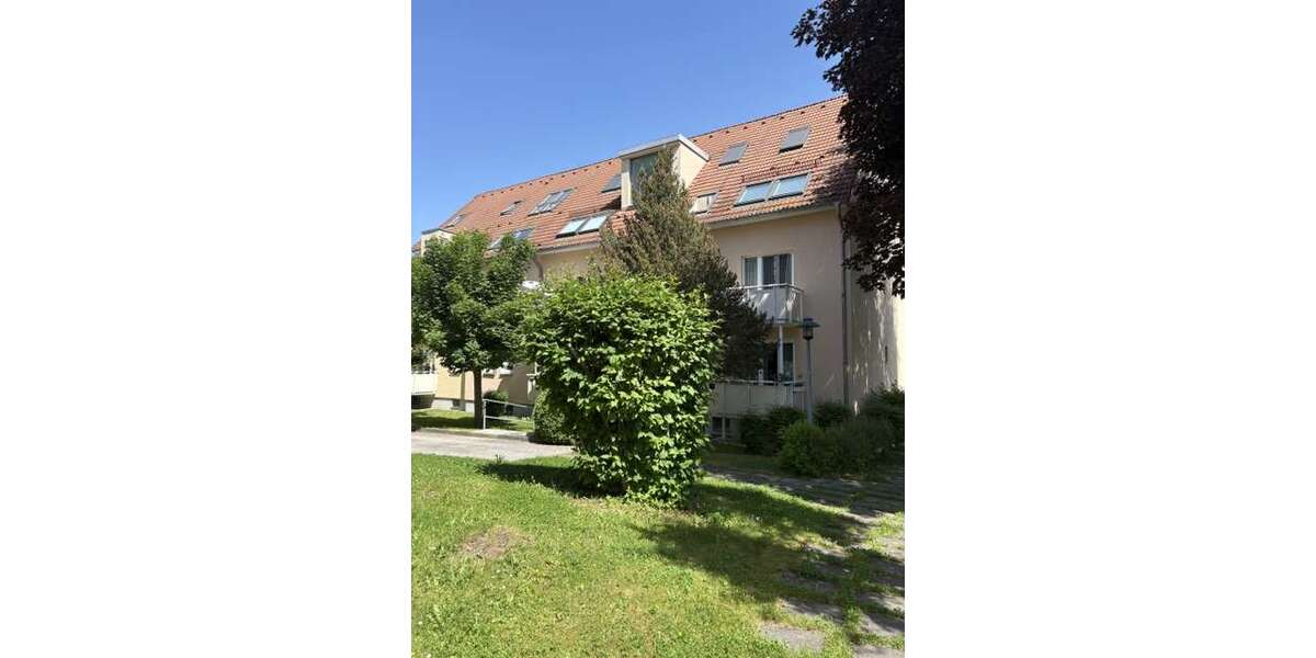 Etagenwohnung Werdau - 4 Zimmer, 102 m&sup2;, 102.000&euro; | Angebot:26733475
