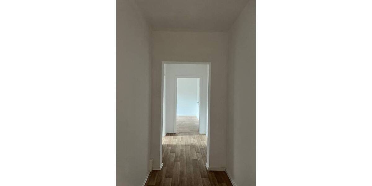 Etagenwohnung Gera Lusan - 3 Zimmer, 68 m&sup2;, 330&euro; | Angebot:25738190
