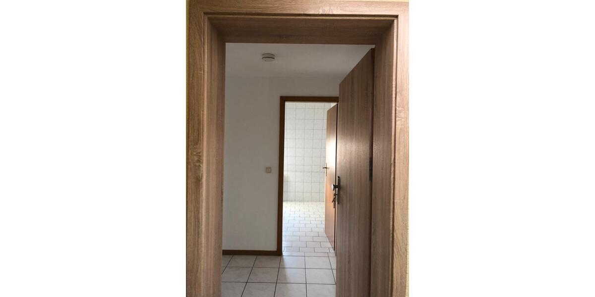 Dachgeschoßwohnung Gera - 1.5 Zimmer, 30 m&sup2;, 270&euro; | Angebot:26634660