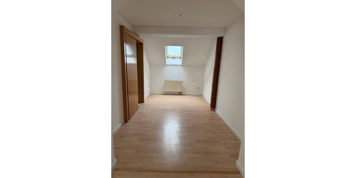 Etagenwohnung Gera Ostviertel - 4 Zimmer, 110 m&sup2;, 772&euro; | Angebot:26740550