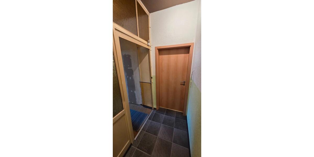 Reihenhaus Crimmitschau - 6 Zimmer, 103 m&sup2;, 70.000&euro; | Angebot:27266545