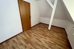 Renditeobjekt: zentrumsnahe 3-Raum-ET-Wohnung mit Stellplatz - Dachgeschoßwohnung Gera Ostviertel | Angebot:26464090