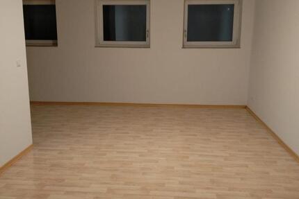 Wohnung Zeulenroda-Triebes Triebes - 4 Zimmer, 104 m&sup2;, 830&euro; | Angebot:25151211