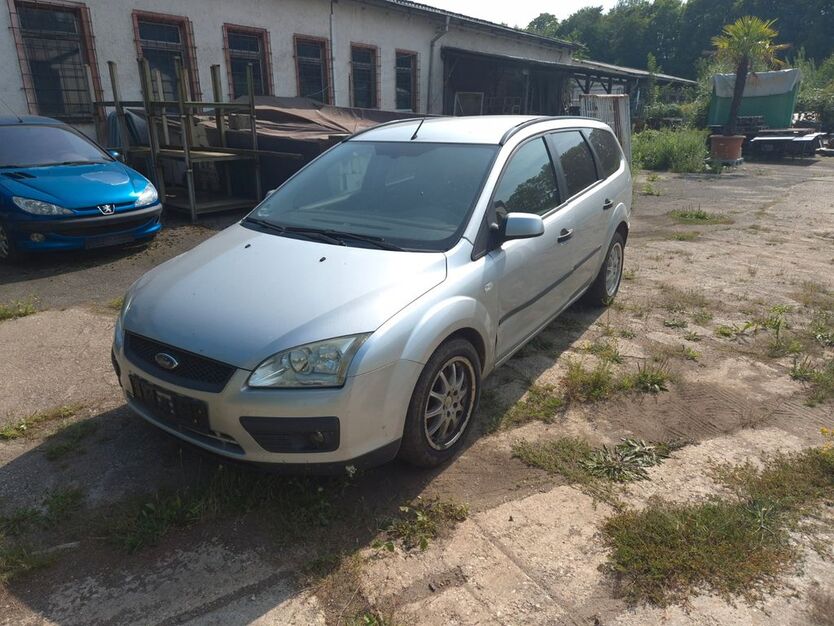 Ford Focus 299.881 km 700 € ALTENBURG 04600