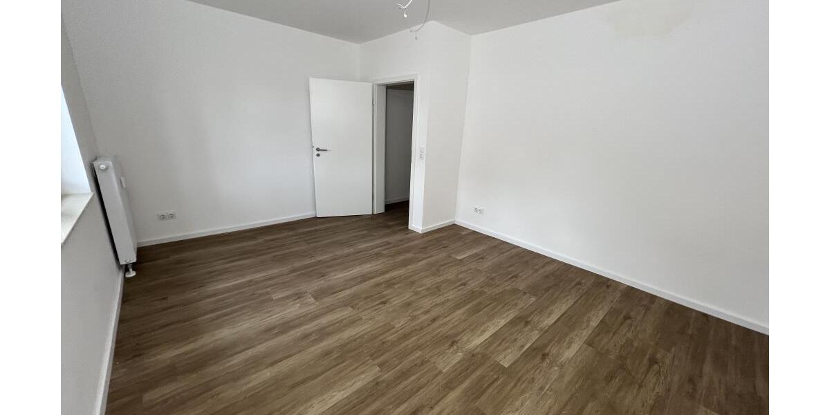 Erstbezug nach Sanierung: Exklusive 3 Zimmer Wohnung mit Balkon, Wanne und Dusche! - Etagenwohnung Gera Alt-Bieblach | Angebot:26248665