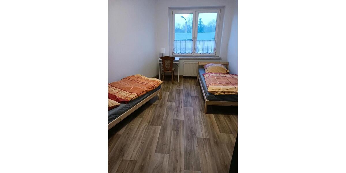 Etagenwohnung Auma-Weidatal Weidatal - 3 Zimmer, 79 m&sup2;, 310&euro; | Angebot:25576410