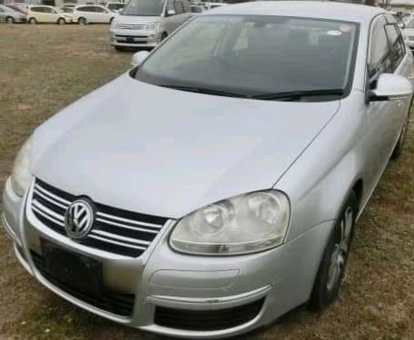 VW Jetta 210.300 km 2.499 &euro; Gera 07554