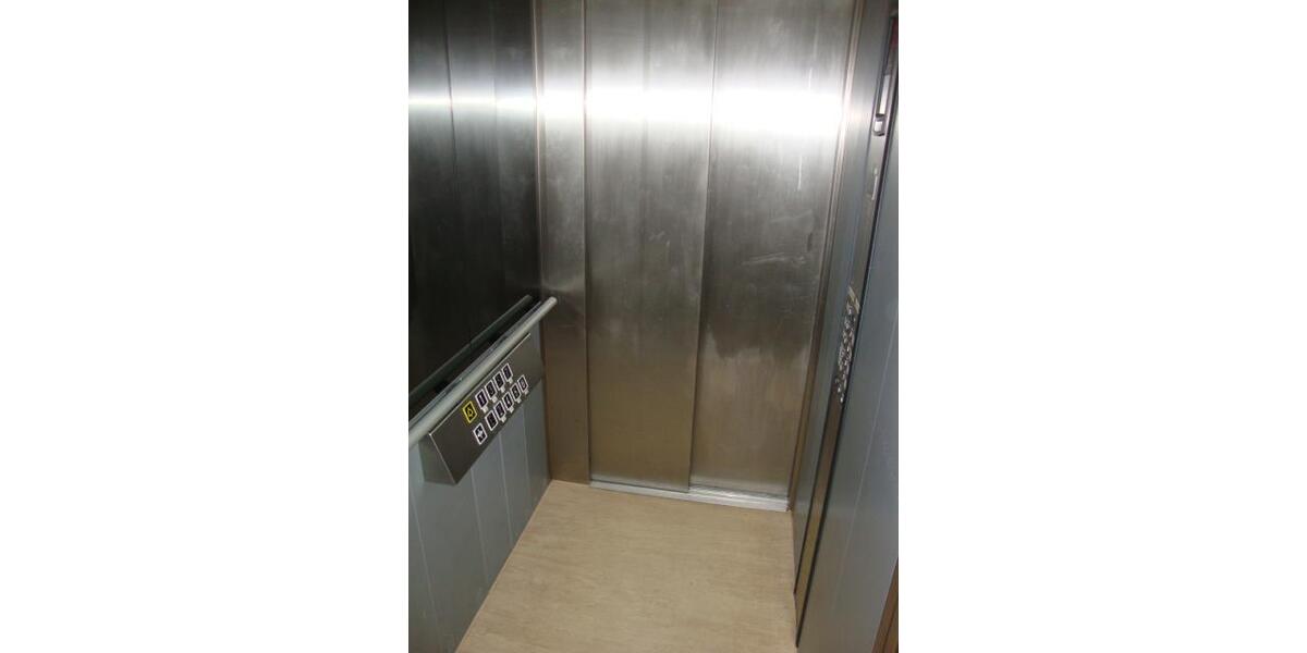 Moderne 2 Raum Wohnung mit Balkon und Aufzug - Nahe der Innenstadt - Etagenwohnung Gera Alt-Bieblach | Angebot:26882417