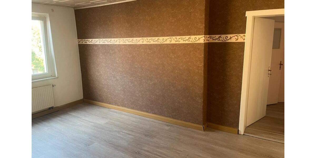 Etagenwohnung Schmölln - 3 Zimmer, 72 m&sup2;, 600&euro; | Angebot:26663871