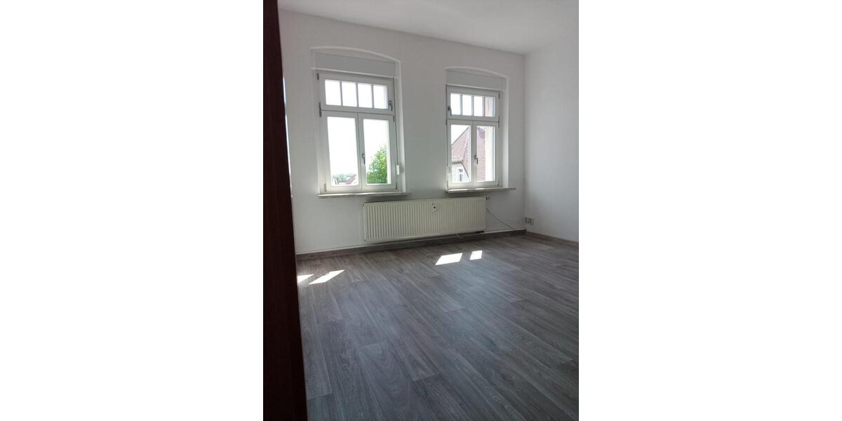 Dachgeschoßwohnung Altenburg - 3.5 Zimmer, 69 m&sup2;, 400&euro; | Angebot:25120810