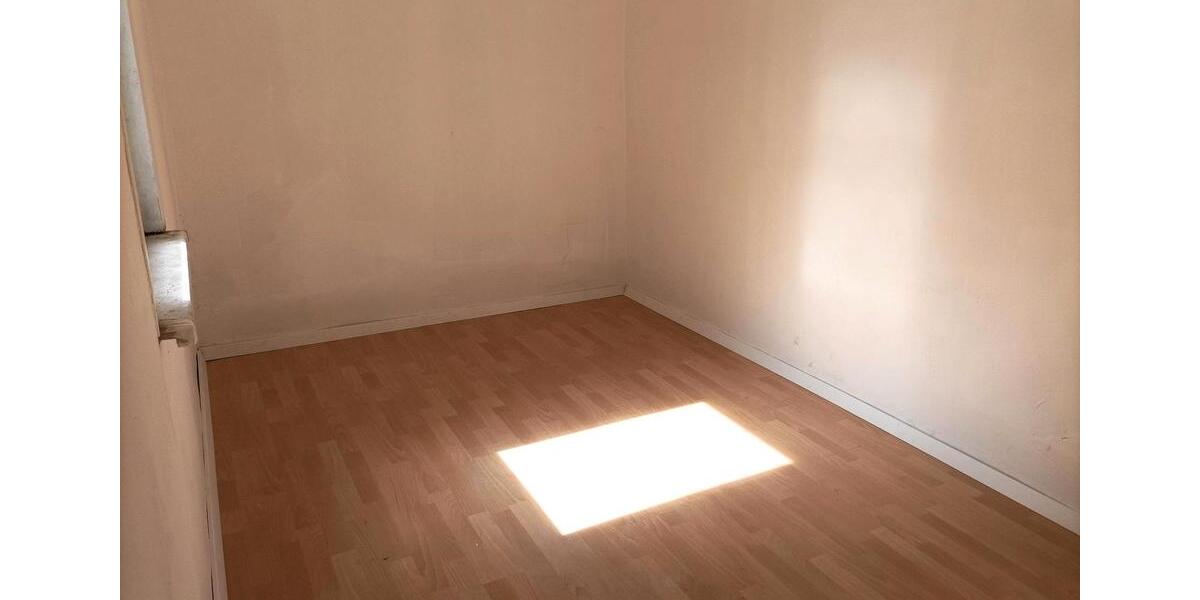 Mehrfamilienhaus, Wohnhaus Weida - 6 Zimmer, 150 m&sup2;, 53.000&euro; | Angebot:25903240