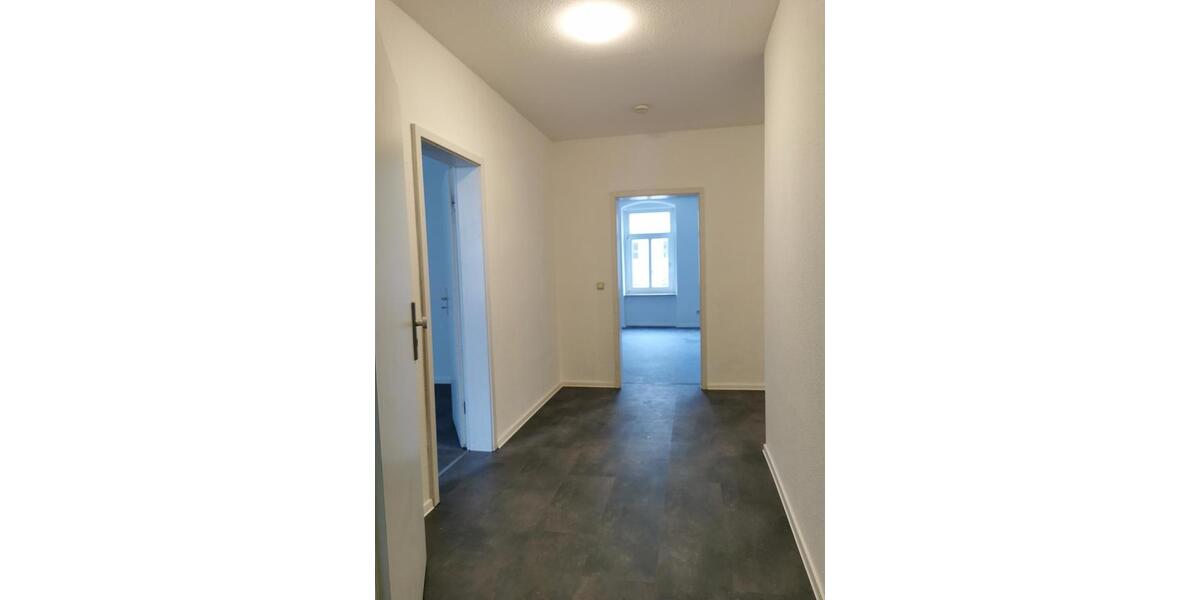 Erdgeschoßwohnung Gera Debschwitz - 3 Zimmer, 92 m&sup2;, 590&euro; | Angebot:26060314