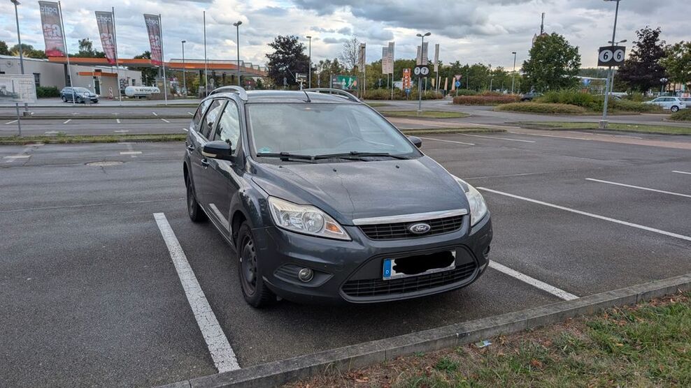 Ford Focus 312.000 km 1.950 € Zwickau 08056