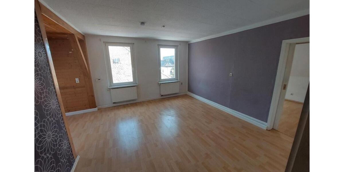 Dachgeschoßwohnung Altenburg - 2 Zimmer, 50 m&sup2;, 470&euro; | Angebot:25146727