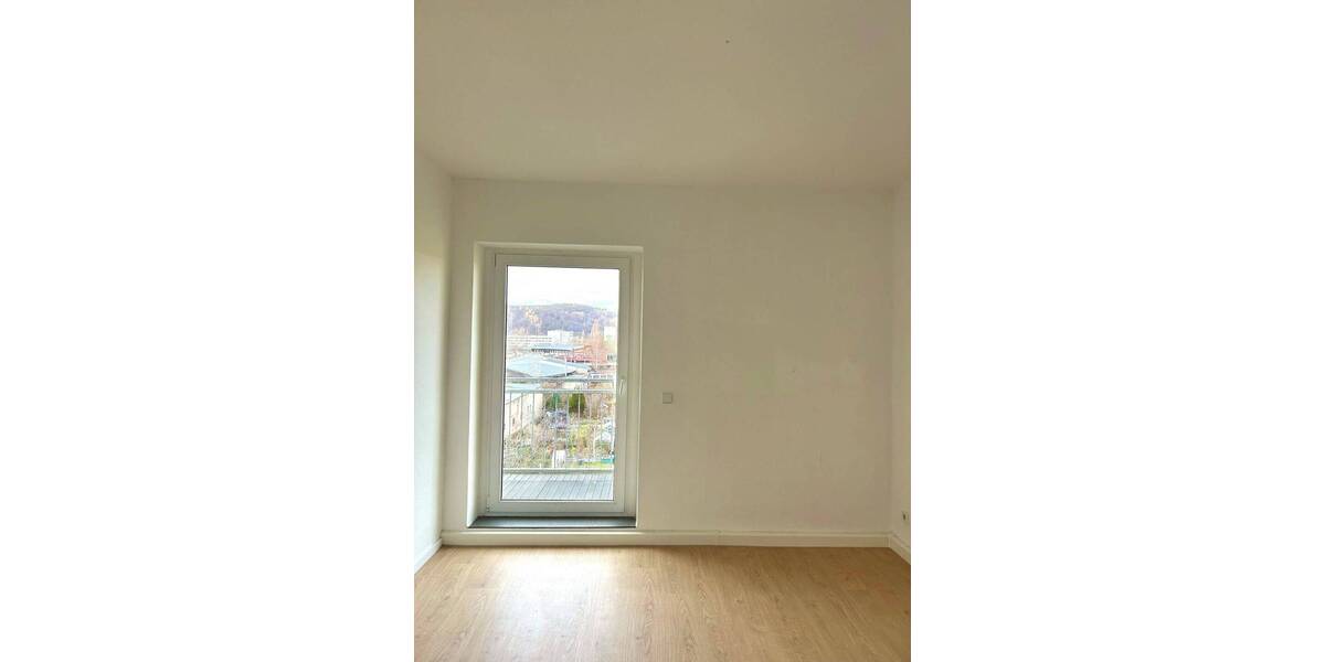 Etagenwohnung Gera Innenstadt - 3 Zimmer, 67 m&sup2;, 375&euro; | Angebot:26902532