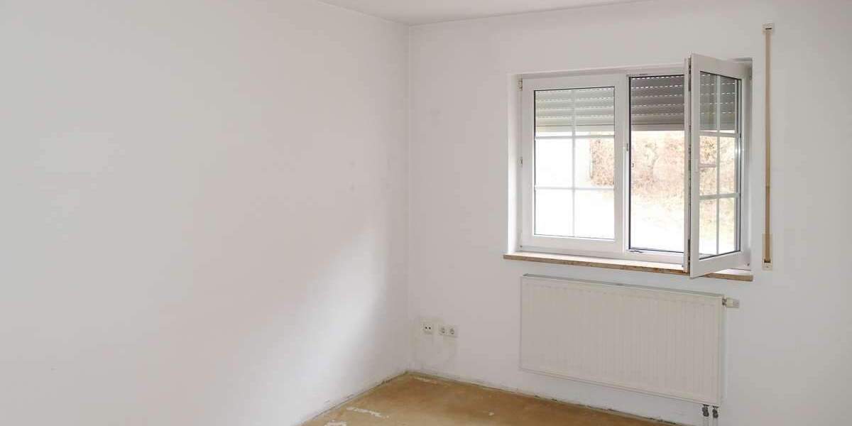 Etagenwohnung Greiz Neumühle - 3 Zimmer, 77 m&sup2;, 83.000&euro; | Angebot:25729332