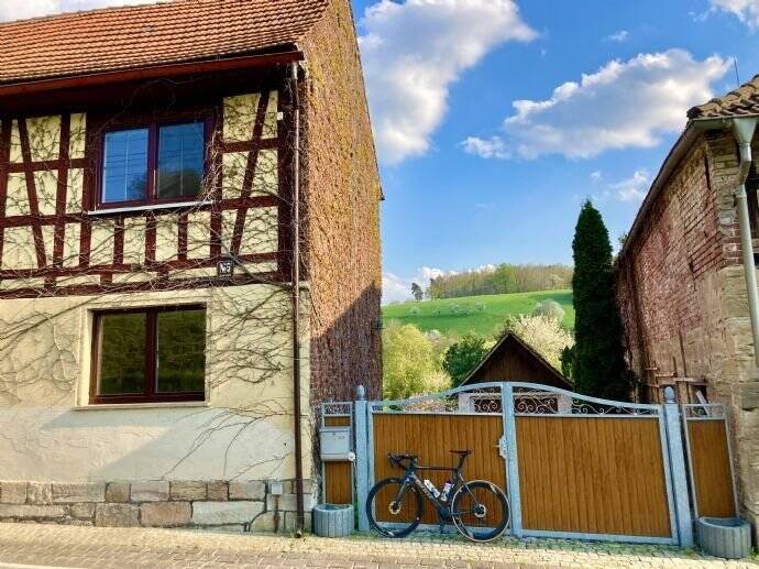 Einfamilienhaus Stadtroda Podelsatz - 8 Zimmer, 233 m&sup2;, 279.000&euro; | Angebot:25695943