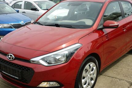Hyundai i20 129.000 km 6.900 &euro; Gera 07548