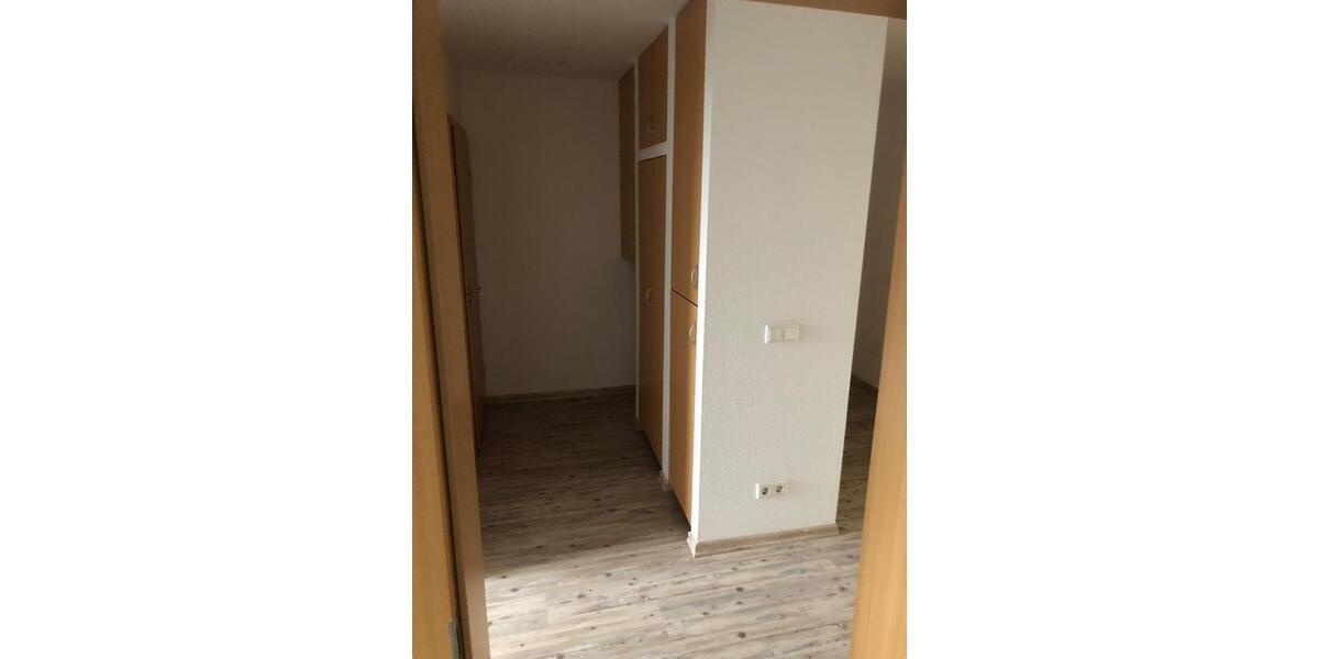 Gut geschnittene 3 Raum-Wohnung zu verkaufen 3 zimmer