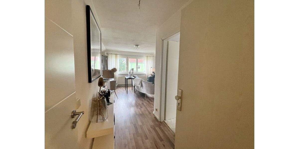 Gepflegte 2-Zimmer-Eigentumswohnung, leerstehend, mit Kfz-Stellplatz in Elsteraue 2 zimmer