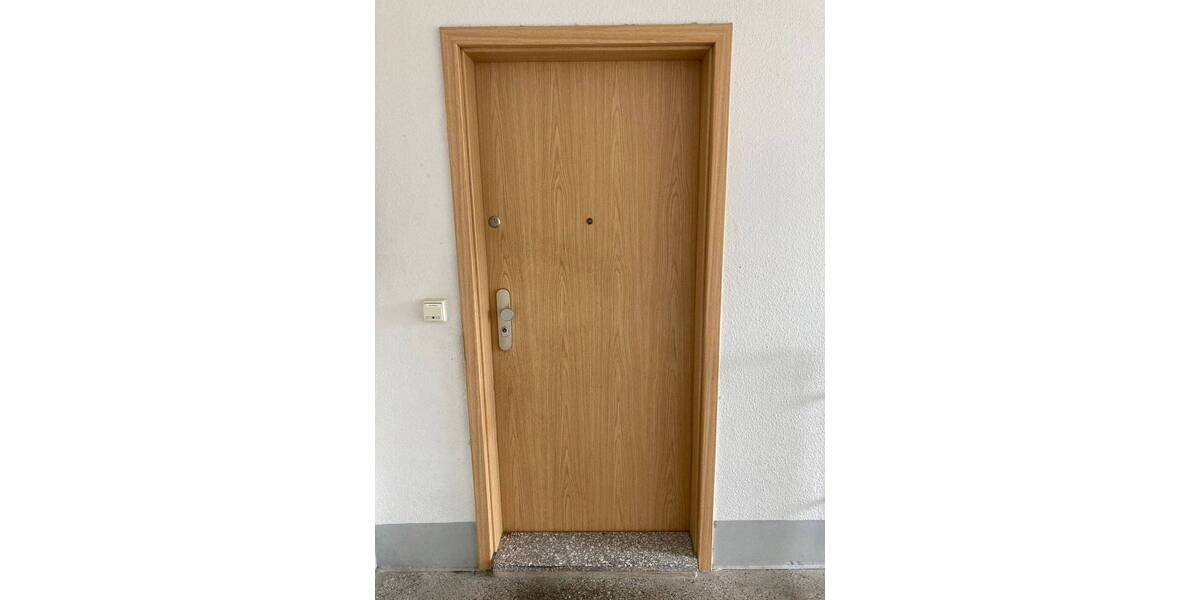 Etagenwohnung Gera Innenstadt - 3 Zimmer, 64 m&sup2;, 355&euro; | Angebot:26902624