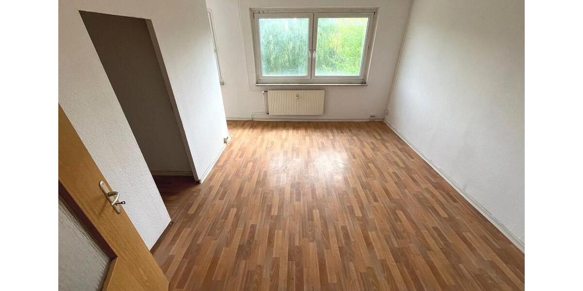 Etagenwohnung Gera Lusan - 1.5 Zimmer, 32 m&sup2;, 200&euro; | Angebot:26444045