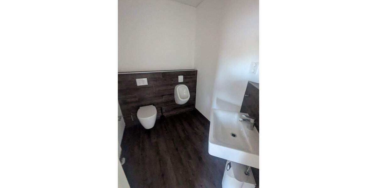 Gewerbeobjekt Eisenberg - 9 Zimmer, 440 m&sup2;, 2.420&euro; | Angebot:25695950