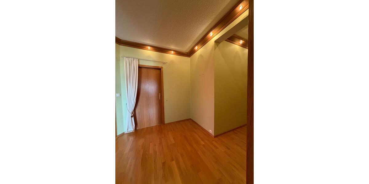 Etagenwohnung Weida - 4 Zimmer, 83 m&sup2;, 79.900&euro; | Angebot:26942154