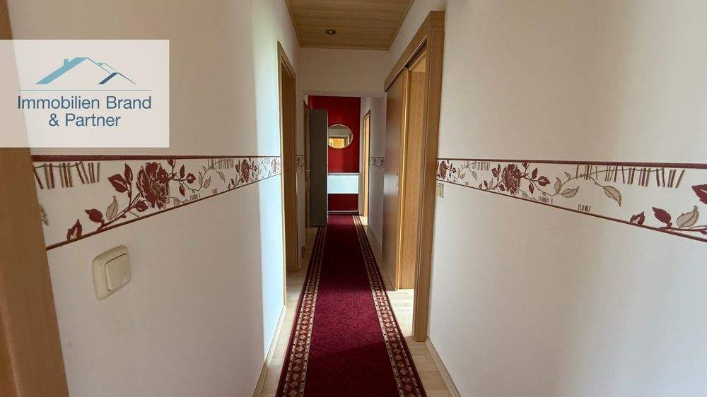 Vermietet 3-Raum Wohnung mit Einbauküche und Garage 3 zimmer