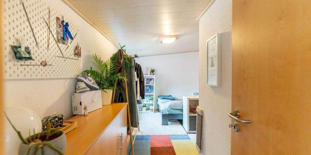 Reihenmittelhaus Stadtroda - 5 Zimmer, 115 m&sup2;, 99.000&euro; | Angebot:25851381