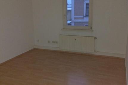 Wohnung Eisenberg - 4 Zimmer, 98 m&sup2;, 680&euro; | Angebot:24654850