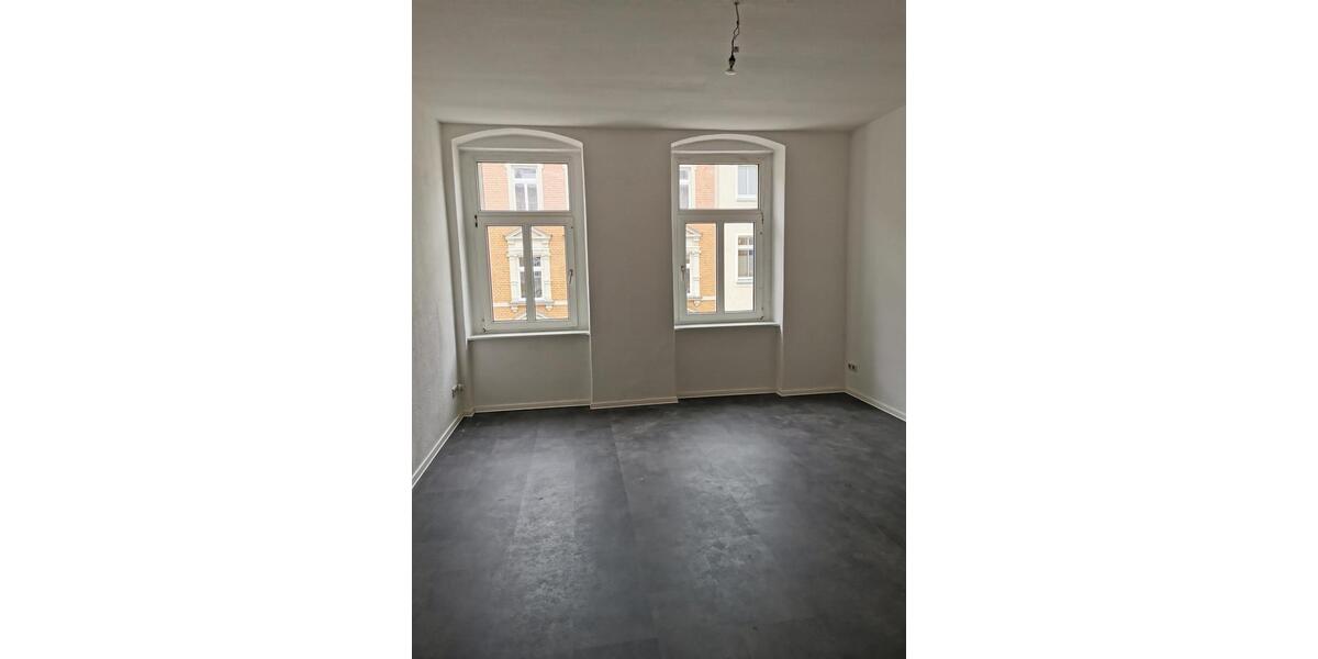 Erdgeschoßwohnung Gera Debschwitz - 3 Zimmer, 92 m&sup2;, 590&euro; | Angebot:26060314